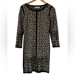 Velvet by Graham & Spencer Black and Cream Patterned Top